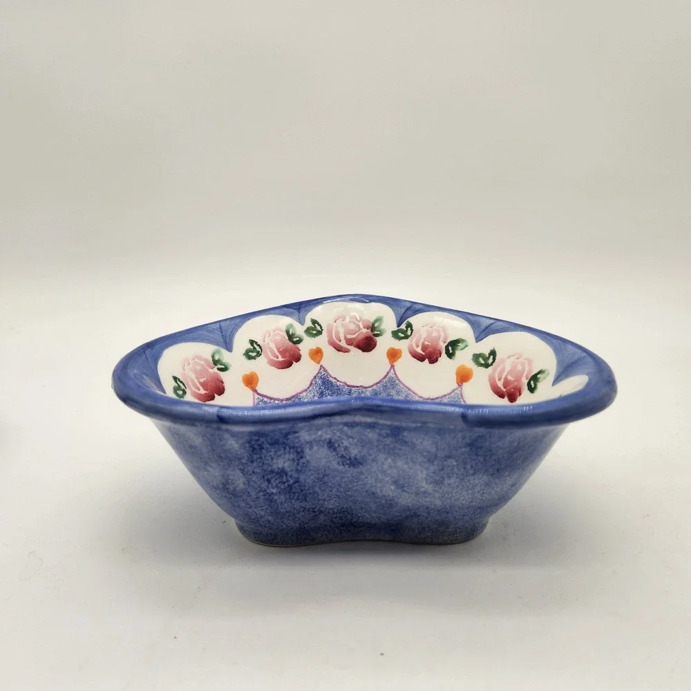 Ancora Italy Hand Painted Heart Shaped‎ Ceramic Bowl Pink Roses Blue White 11366